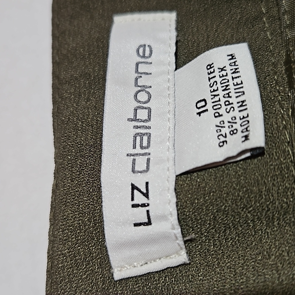 Liz Claiborne | Olive Green Lightweight Pencil Skirt - Picture 6 of 10
